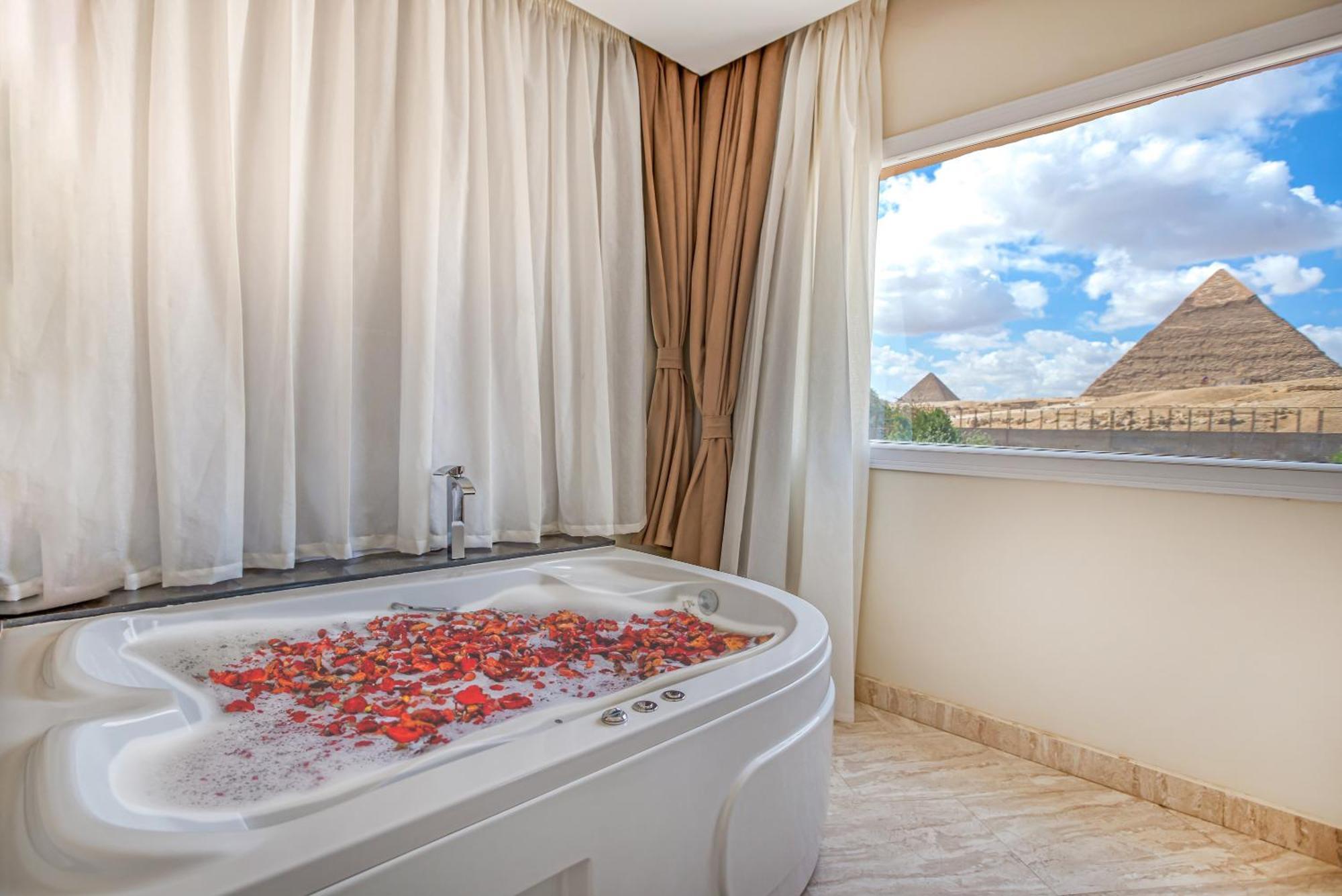 Hotel Soul Pyramids View Kafret el-Gabal Esterno foto